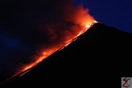 Gunung api Karangetang
