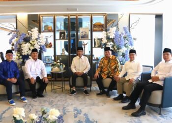 Pertemuan Jokowi dengan 5 Ketua Umum Parpol. (Foto: Twitter Airlangga Hartato)