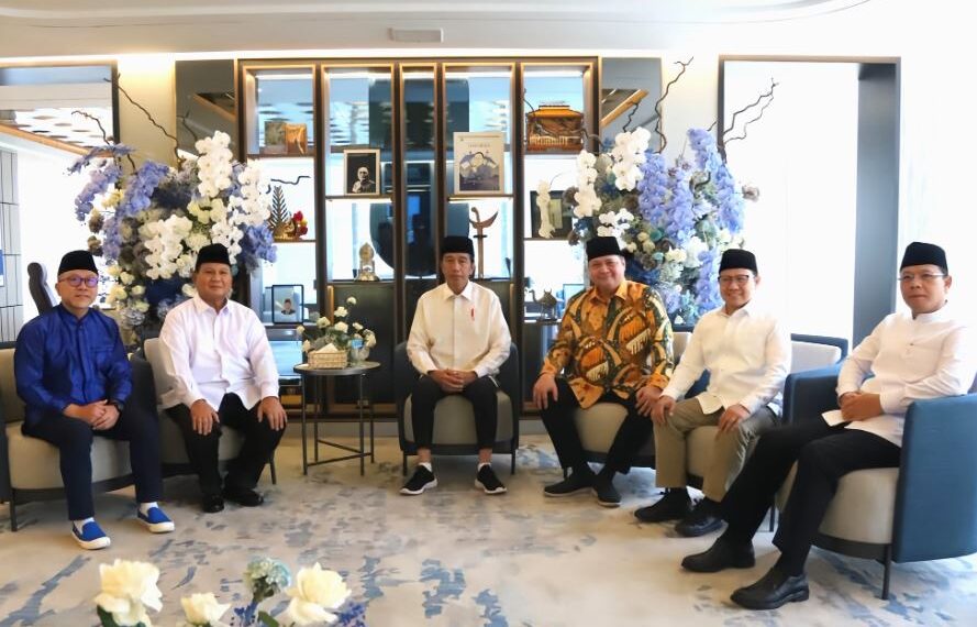 Pertemuan Jokowi dengan 5 Ketua Umum Parpol. (Foto: Twitter Airlangga Hartato)