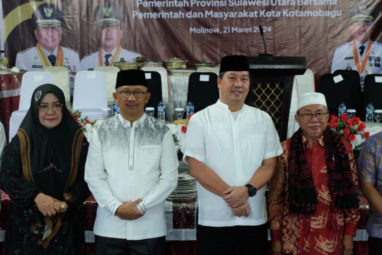 Wakil Gubernur Sulut, Steven Kandouw saat melakukan Safari Ramadan ke Kotamobagu.