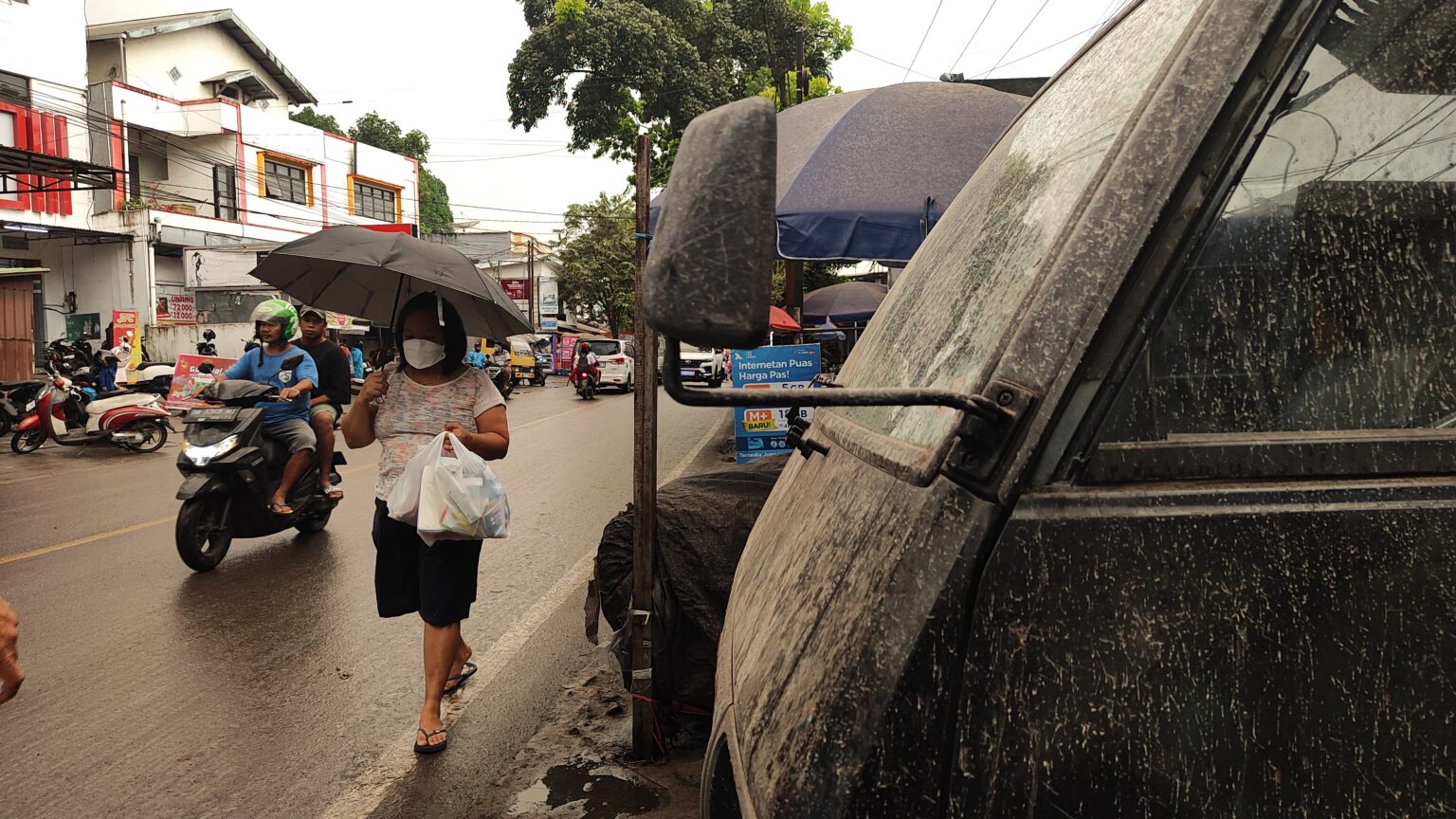 Sebaran abu vulkanik gunung Ruang
