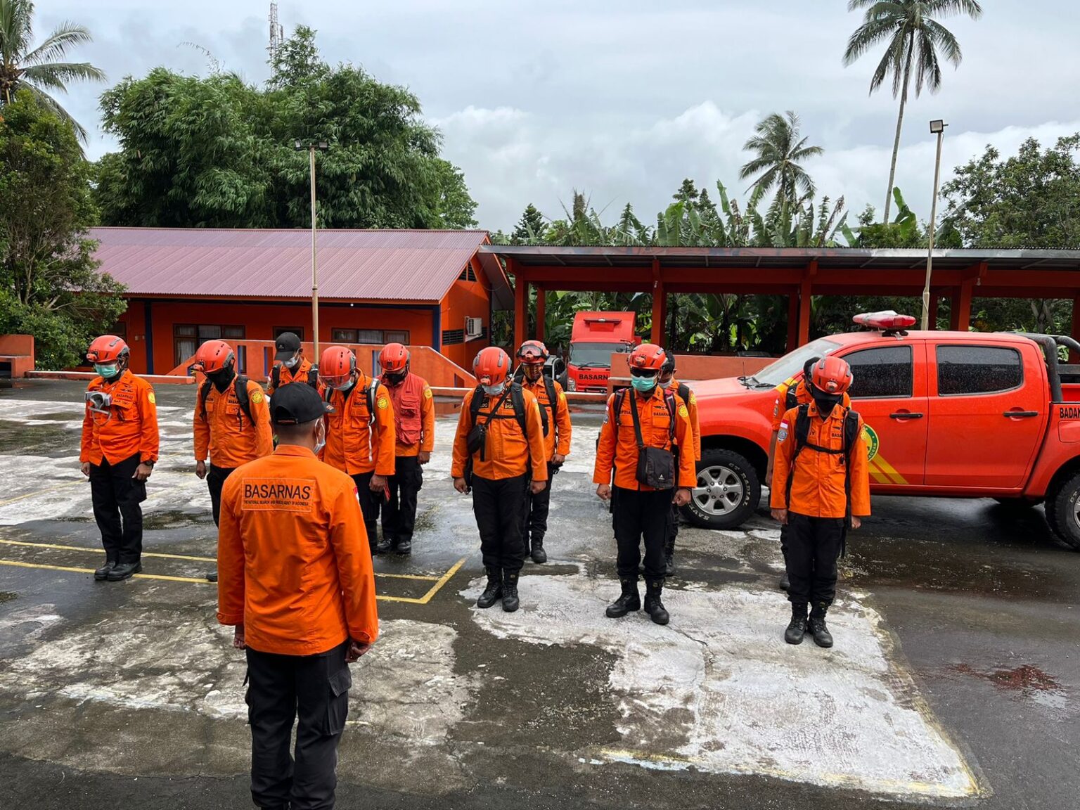 Tim SAR bersiap menuju ke Tagulandang, (Foto: Basarnas Manado).