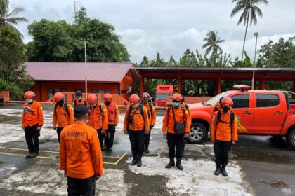 Tim SAR bersiap menuju ke Tagulandang, (Foto: Basarnas Manado).