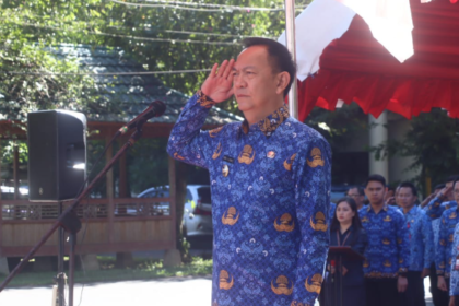 Wali Kota Tomohon, Caroll Senduk saat menjadi inspektur upacara peringatan Hari Kebangkitan Nasional, (Foto: Katabrita).