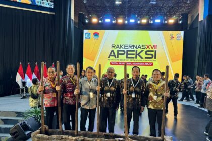 Pj Wali Kota Kotamobagu, Asripan Nani saat menghadiri Rakernas APEKSI di Balikpapan, (Foto: Diskominfo KK).