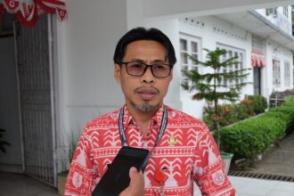 Ketua Panitia Hari Besar Islam (PHBI) Kotamobagu, Yusrin Mantali, (Foto: ZONAUTARA.com/Sajidin Kandoli).