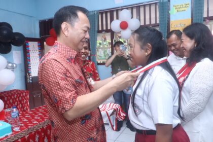 Wali Kota Tomohon Hadiri Graduation Ceremony 2024