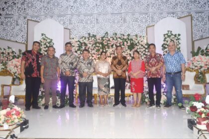 Wali Kota Tomohon hadiri acara pengukuhan guru besar Marien Pinontoan