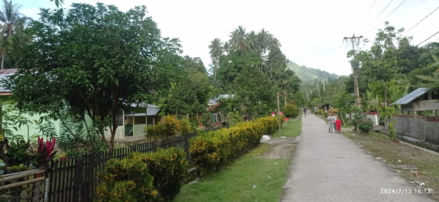 Suasana Desa Tulabolo Induk, (Foto: ZONAUTARA.com/ Neno Karlina).