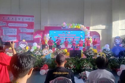 Forum Anak Kecamatan Tomohon Barat sabet juara 1 lomba yel-yel