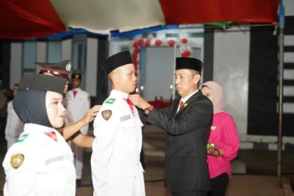 Siap peringati HUT ke-79 Kemerdekaan RI, Kamaru kukuhkan 33 anggota Paskibraka Bolsel