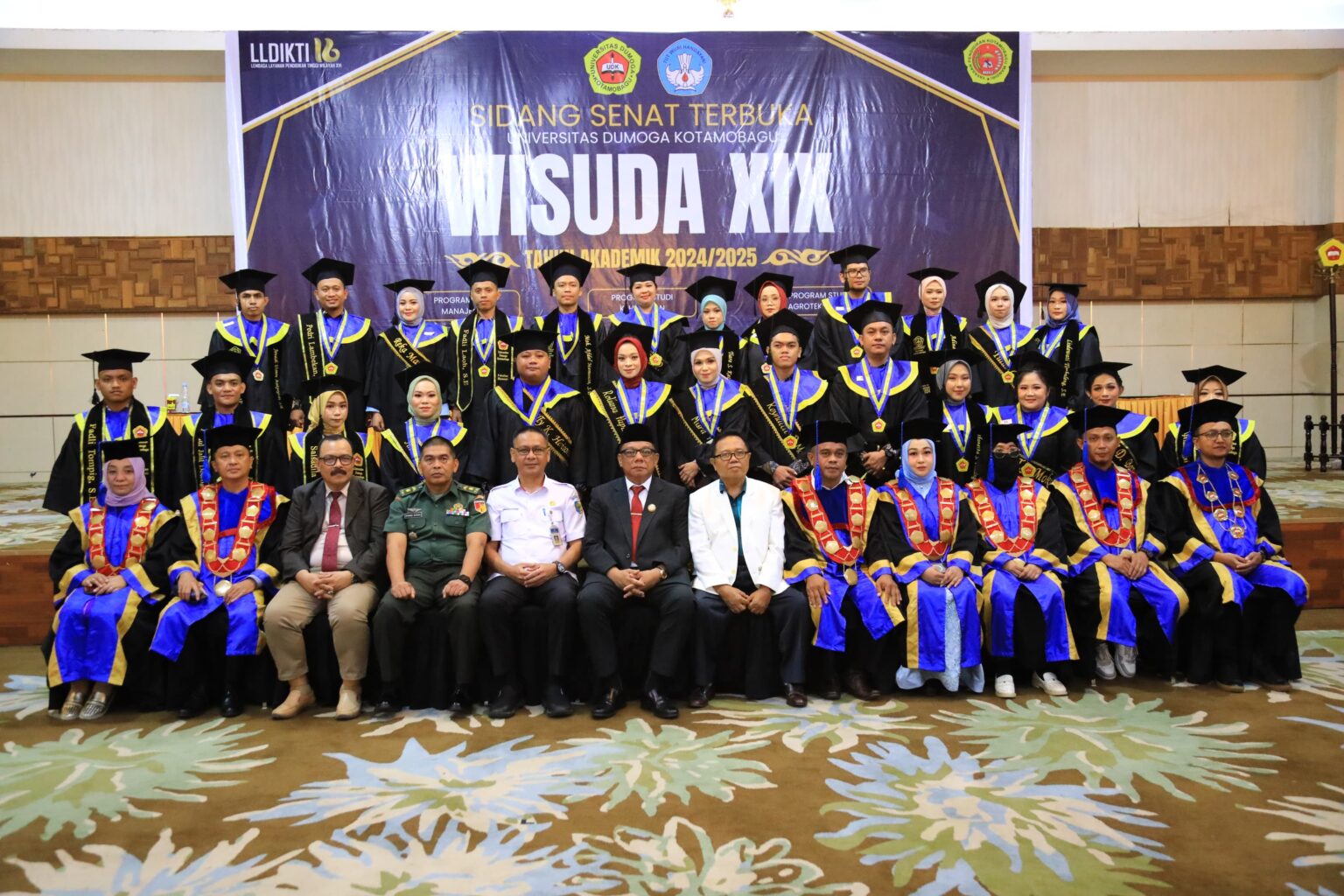 Pj. Wali Kota Kotamobagu Hadiri Wisuda Universitas Dumoga Kotamobagu, Ajak Lulusan Hadapi Tantangan Digitalisasi, (Foto: Diskominfo KK).