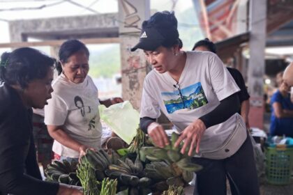 Menyapa warga di Pasar Tradisional, YES TO komitmen lanjutkan pembangunan berpihak ke masyarakat