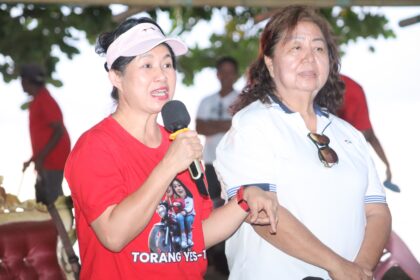 Sampaikan program unggulan, Evangelian Sasingen dan Liem Hong Eng sosialisasi di Pulau Biaro dan Makalehi