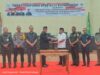 Pj Wali Kota saat menyerahkan dokumen RPJPD di DPRD Kotamobagu, Rabu (4/9/2024) (foto: Lamk/Kuasa.net)