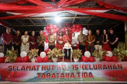 Wali Kota Tomohon Hadiri Ibadah Syukur HUT Kelurahan Taratara Tiga ke-15