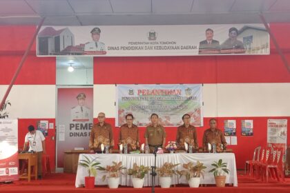 Pengurus PWRI Dilantik, Wali Kota Tomohon Apresiasi Peran Pensiunan