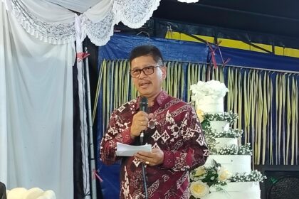 Fereydy Kaligis Hadiri Resepsi Pernikahan Keluarga Roring-Mongdong