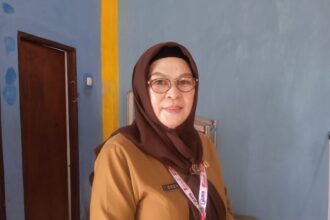 Kepala Badan Kepegawaian Pendidikan dan Pelatihan (BKPP) Kota Kotamobagu, Deevy Ritha Rumondor, (Foto: ZONAUTARA.com/Sajidin Kandoli).