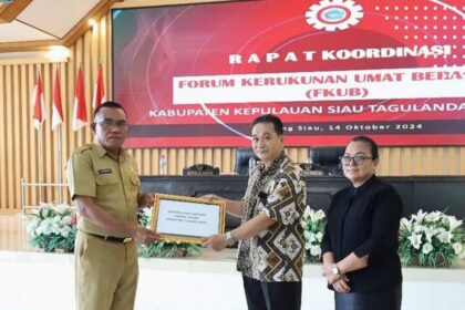 FKUB Sitaro gelar rapat koordinasi, pemerintah serahkan insentif pemuka agama