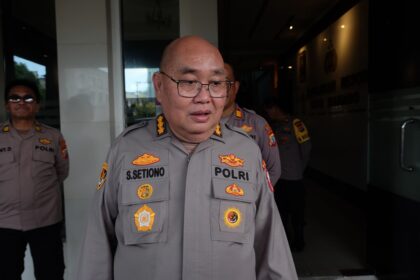 Kombes Pol Slamet Setiono tinjau kesiapan kendaraan fasilitas Polri di Polresta Manado