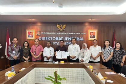 Pjs Wali Kota Tomohon Hadiri Penandatanganan Naskah Hibah dan Serah Terima BMN di Jakarta