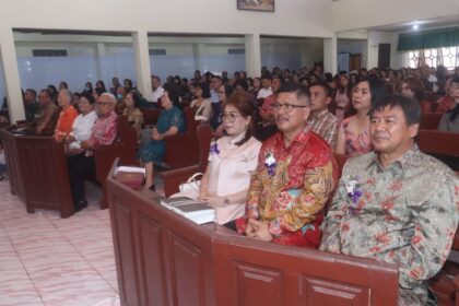 HUT ke-58 Jemaat GMIM Bait-El Kamasi, Pjs. Wali Kota Tomohon Berikan Pesan Motivasi dan Dana Hibah