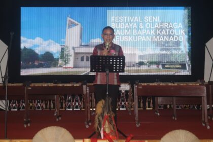 Festival Kesenian, Olahraga, dan Budaya Kaum Bapak Katolik Meriah di Tomohon