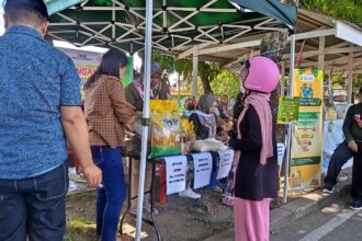 Tampak warga antusias berdatangan di lokasi gpm pemkot kotamobagu, (foto: zonautara. Com/sajidin kandoli).