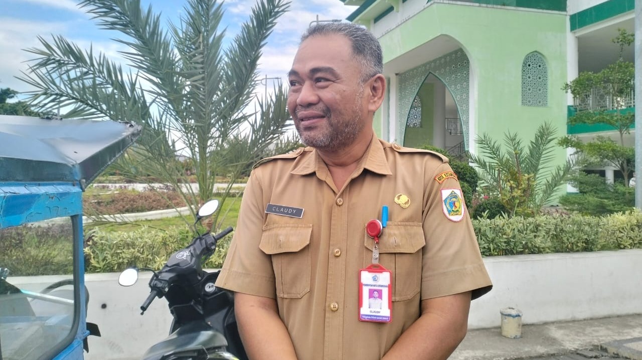 Kepala dinas pekerjaan umum dan penataan ruang (pupr) kotamobagu, claudy mokodongan, (foto: zonautara. Com/sajidin kandoli).