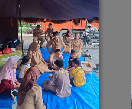 Dinas pemberdayaan perempuan dan perlindungan anak (dp3a) kota kotamobagu mengadakan trauma healing bagi anak-anak yang terdampak kebakaran di kelurahan gogagoman, (foto: ida gogagoman).