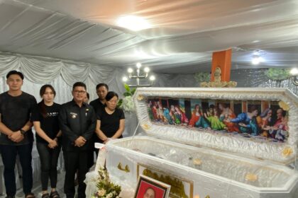 Melayat Duka di Pinaras, Pjs Wali Kota Tomohon: Turut Berduka Cita