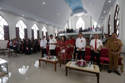 Pemkot Tomohon hadiri peresmian Jemaat GMIM 'Rut' Woloan I