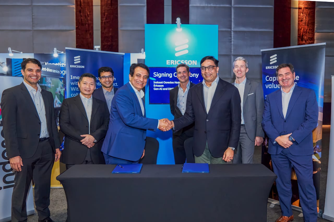 Ndosat ooredoo hutchison (ioh, idx: isat) bersama mitra strategisnya, ericsson (nasdaq: eric), berhasil meluncurkan digital monetization platform (dmp) full-stack pertama di dunia, (foto: humas indosat).