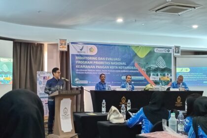 Plh. Kepala Balai Besar POM di Manado, Agung Kurniawan, saat memberi sambutan, (Foto: ZONAUTARA.com/Sajdin Kandoli).