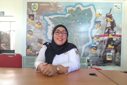 Kepala Disbudpar Kotamobagu, Anki Taurina Mokoginta, (Foto: ZONAUTARA.com/ Sajidin Kandoli).