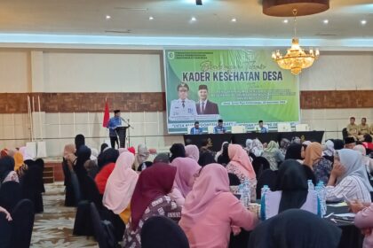 Bimbingan Teknis (Bimtek) Kader Kesehatan Desa dengan tema “Penguatan Kompetensi dan Inovasi Kader Kesehatan Desa untuk Mewujudkan Desa Sehat dan Bebas Stunting” pada Jumat (29/11/2024) di Hotel Sutan Raja, Kotamobagu, (Foto: ZONAUTARA.com/Sajidin Kandoli).