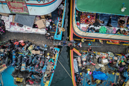 FOTO: Suasana arus mudik Natal di Pelabuhan Manado
