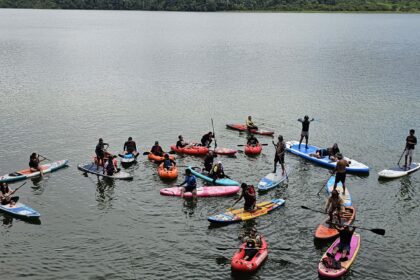 Awista Sulut kenalkan olahraga air Paddle Board dan Pack Craft di Danau Mooat