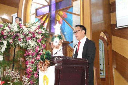 Wali Kota Tomohon hadiri Ibadah Perayaan Tahun Baru di GMIM Kakaskasen Pniel