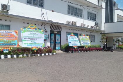 Wenny-Rendy resmi dilantik, kantor Wali Kota Kotamobagu dipenuhi karangan bunga