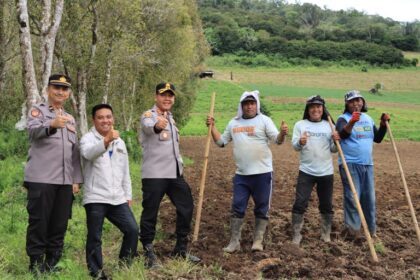 Kapolres Kotamobagu serap aspirasi petani bawang di Desa Sinsingon