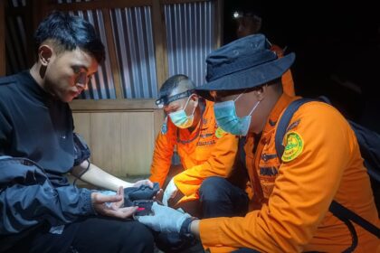 6 pendaki yang tersesat di Gunung Soputan berhasil diselamatkan