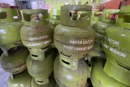 Larangan penjualan Gas Elpiji 3 Kg di pengecer: Kebijakan tergesa-gesa yang membebani perempuan pelaku UKM dan IRT