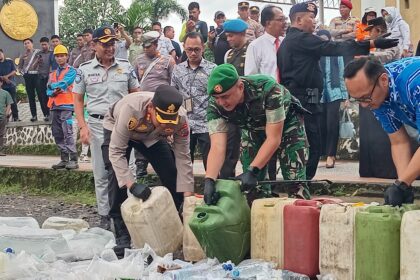 Polres Kotamobagu musnahkan ratusan knalpot racing, ribuan butir obat-obatan, dan narkotika