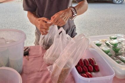 Pengunaan kantong plastik sekali pakai saat Ramadan tuai sorotan