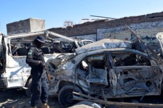 Dua Serangan Bunuh Diri di Kompleks Militer Pakistan, 5 Tentara dan 13 Warga Tewas