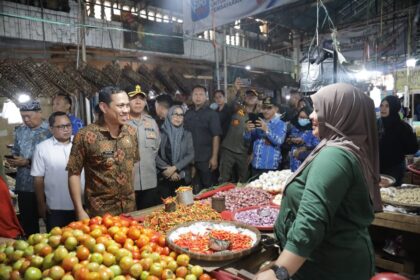 Walikota lakukan pemantauan harga kebutuhan pokok dan fasilitas umum di Kotamobagu