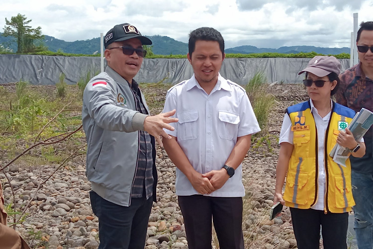 Senator SBANL Tinjau Lokasi TPAS Regional Ilo-Ilo Wori
