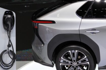 Incar kenaikan Pangsa Pasar, Toyota luncurkan mobil listrik termurah di China